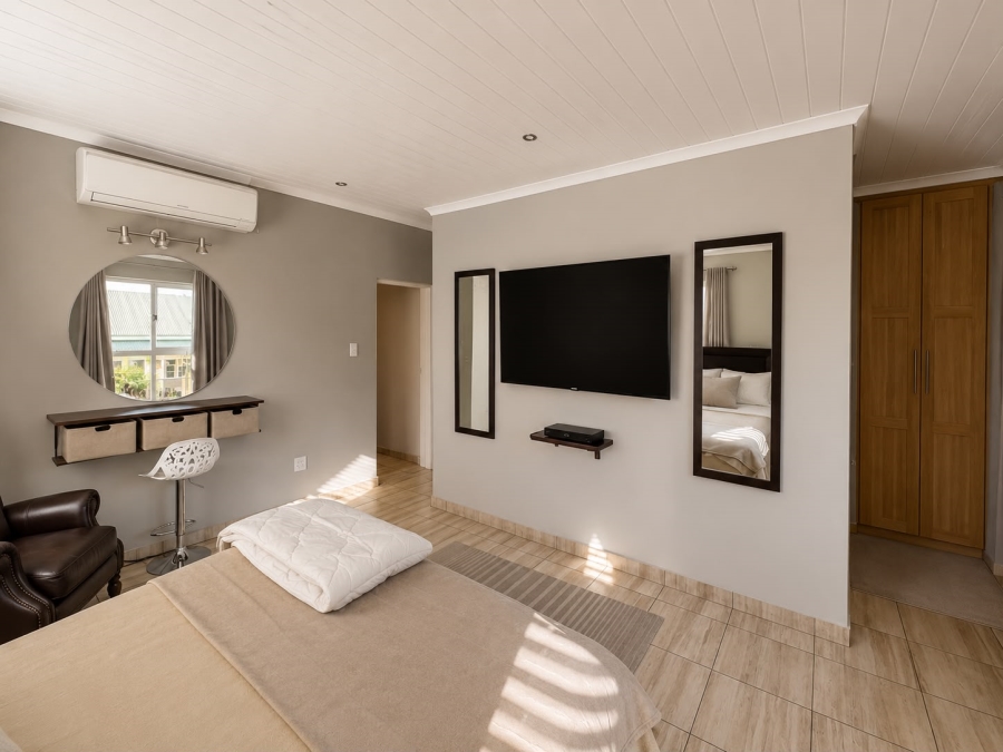4 Bedroom Property for Sale in Waterval East North West